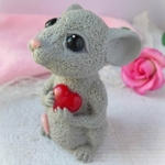 Мышка с сердечком